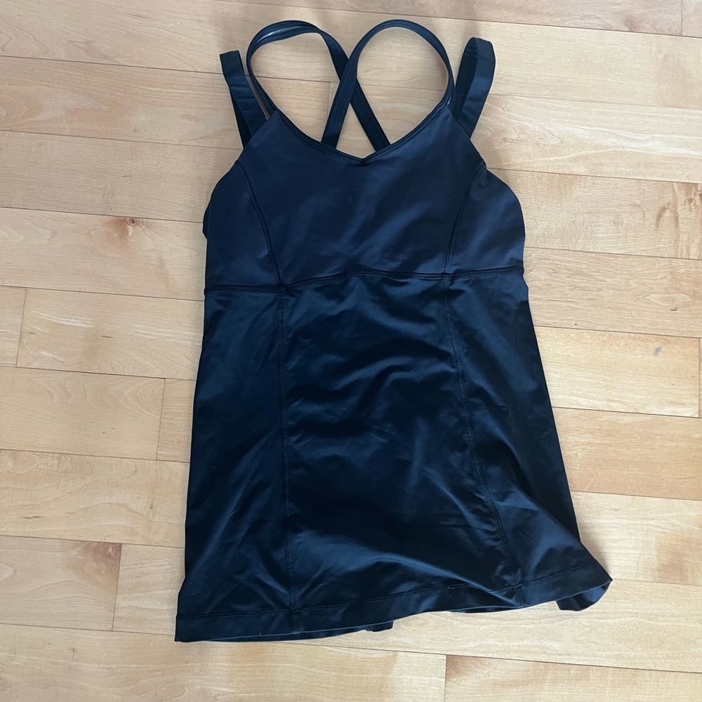 Lululemon Black Double Strap Athletic Tank Top with Built-in Sports Bra - size 8